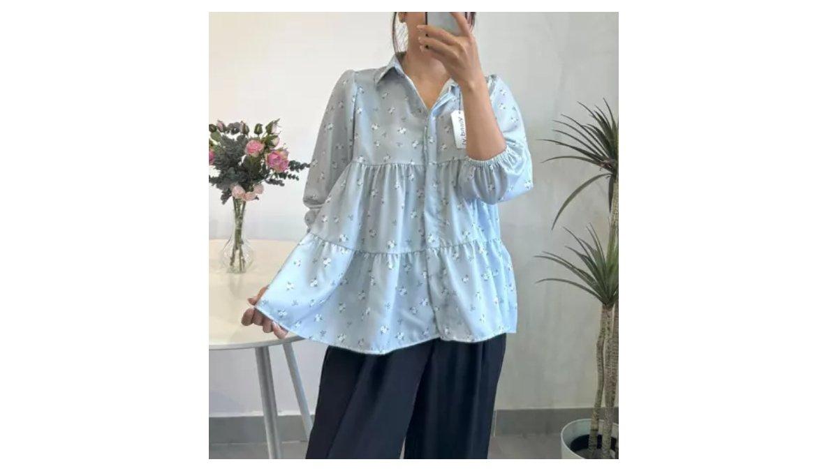 Ilustrasi inspirasi outfit kasual akhir pekan pakai celana kulot dan blouse flowy 