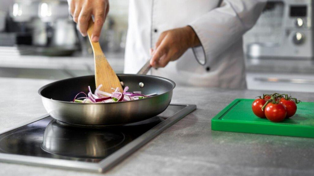 Ilustrasi kompor induksi.