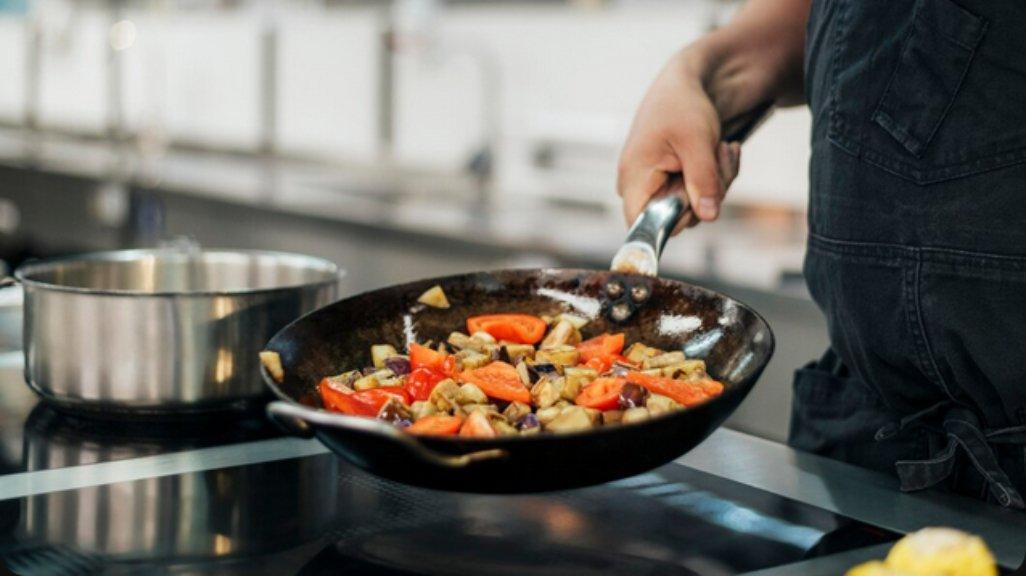 Ilustrasi kompor induksi.