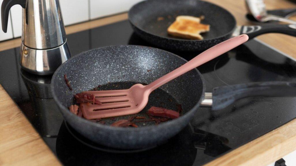 Ilustrasi kompor listrik/induksi.