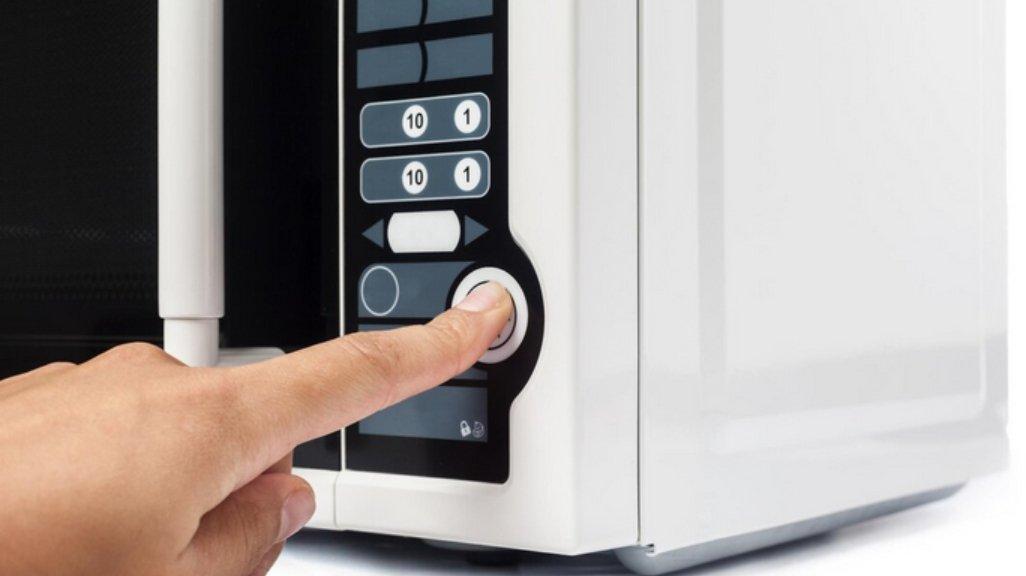 Ilustrasi microwave.