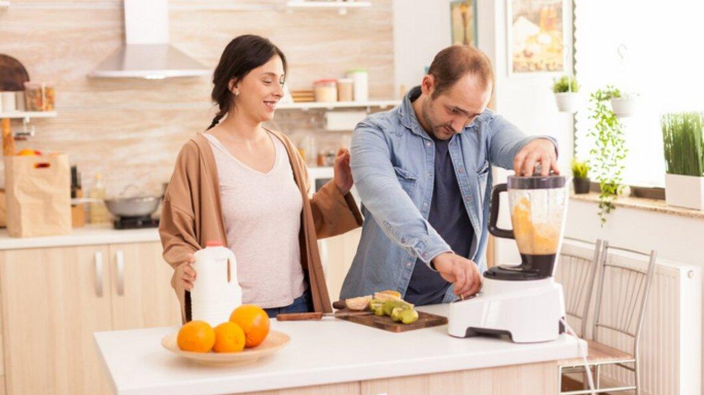 Ilustrasi penggunaan blender.