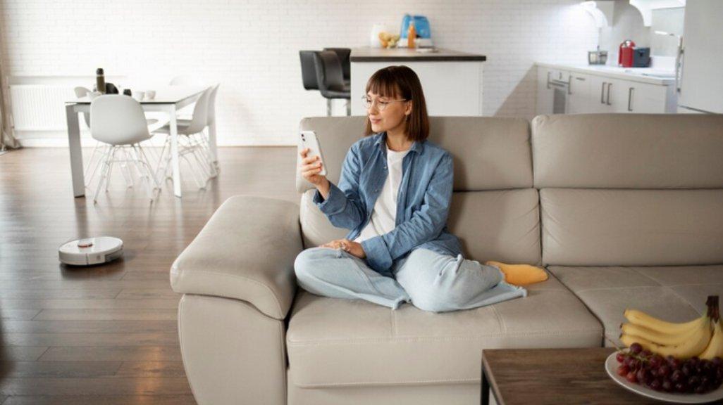 Ilustrasi suasana nyaman di rumah.