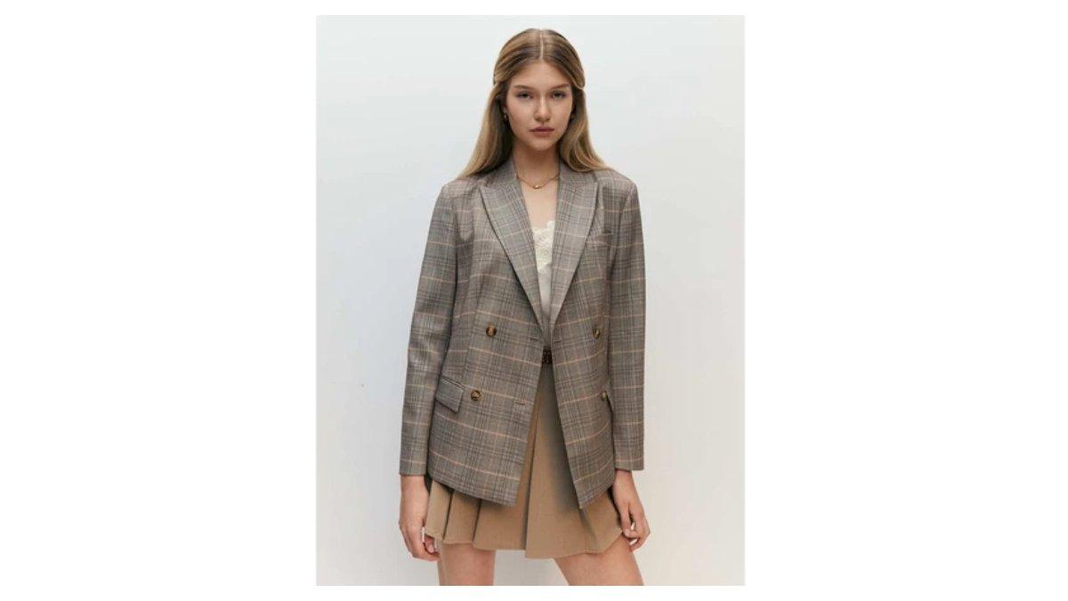Ilustrasi rekomendasi Pomelo Double Breasted Plaid Blazer 