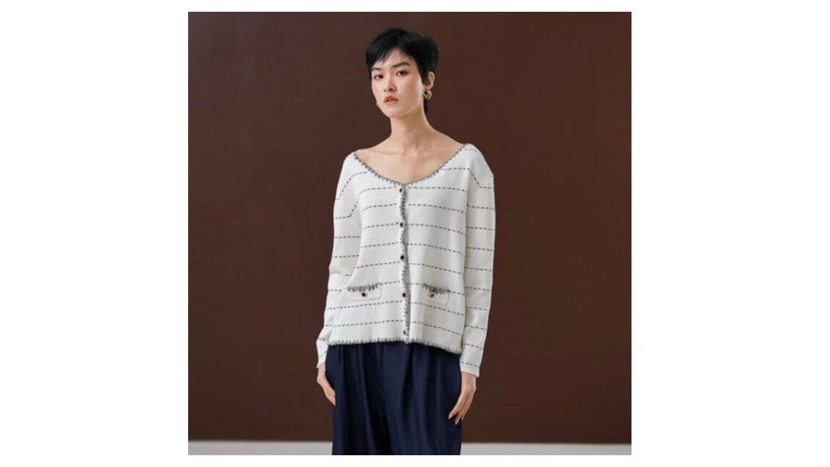 Ilustrasi rekomendasi cardigan This Is April - Valerie Cardigan