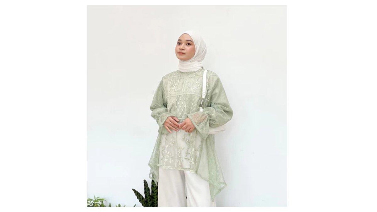 Ilustrasi tips fashion kondangan untuk ibu muda warna sage