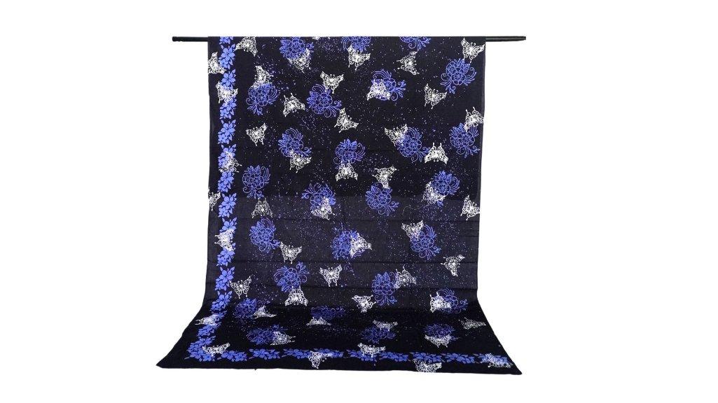 Kain Batik Motif Bunga Kupu Biru dari Batik Tresno Dharma