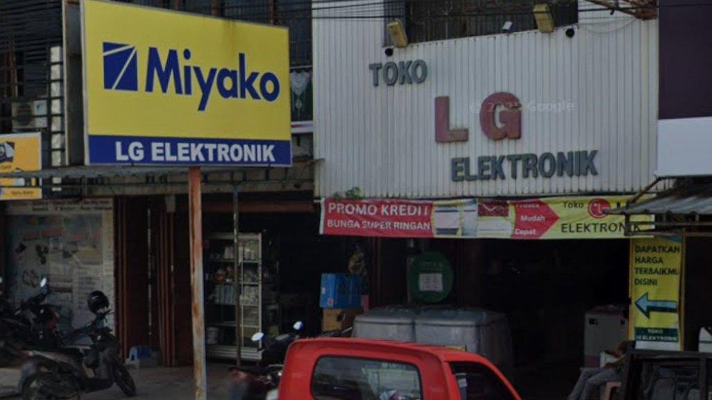 Foto Toko LG Electronics di Jl. Sultan Syarif Kasim Qasim No.188, Dumai Kota, Kecamatan Dumai Kota, Kota Dumai, Riau 28811, yang diambil Google Maps pada Juni 2024.