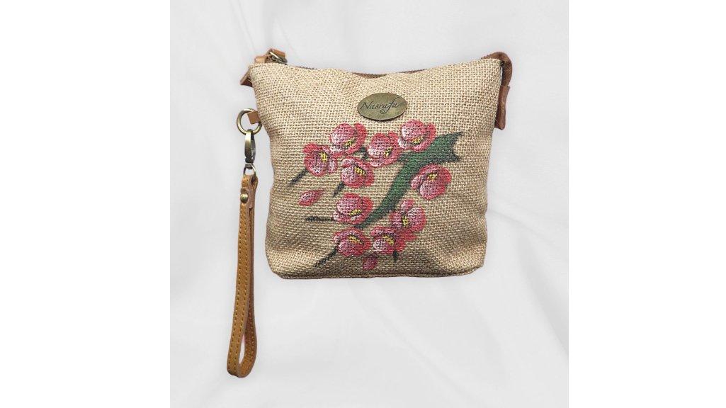 Pouch Lukis Bunga Bahan Goni dengan Kombinasi Tali Kulit