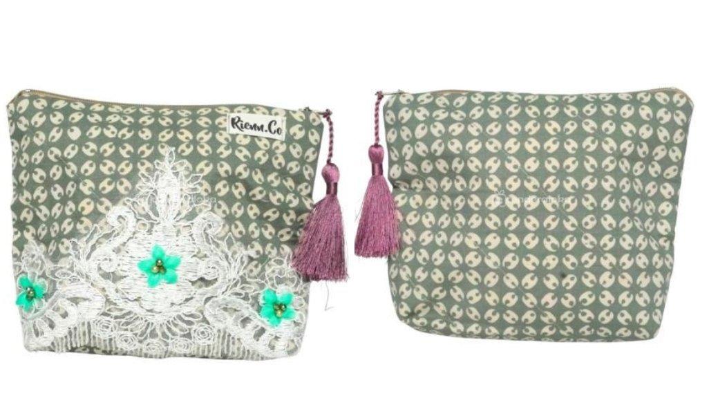 Pouch Make Up Batik Katun Aplikasi Brokat