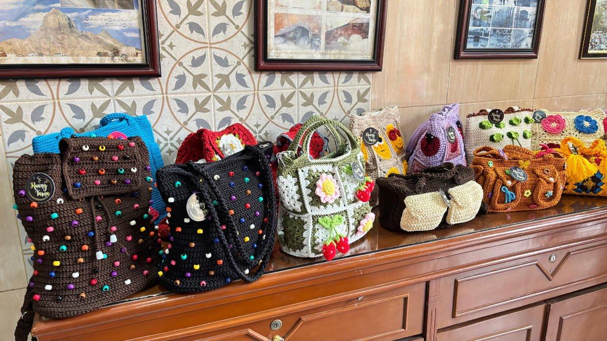 Produk Handmade Rajut Begini Proses Pembuatan Produk Handmade Rajut Ruang Tamu, Dari Benang ...