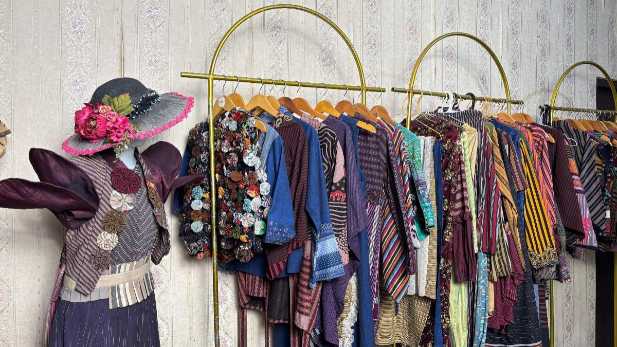 Koleksi produk dari Semburate