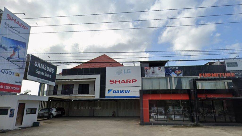 Foto Toko Sentral Elektronik di Jalan By Pass, Wowawanggu, Kecamatan Mandonga, Kota Kendari, Sulawesi Tenggara 93117 yang diambil Google Maps pada Juli 2024.