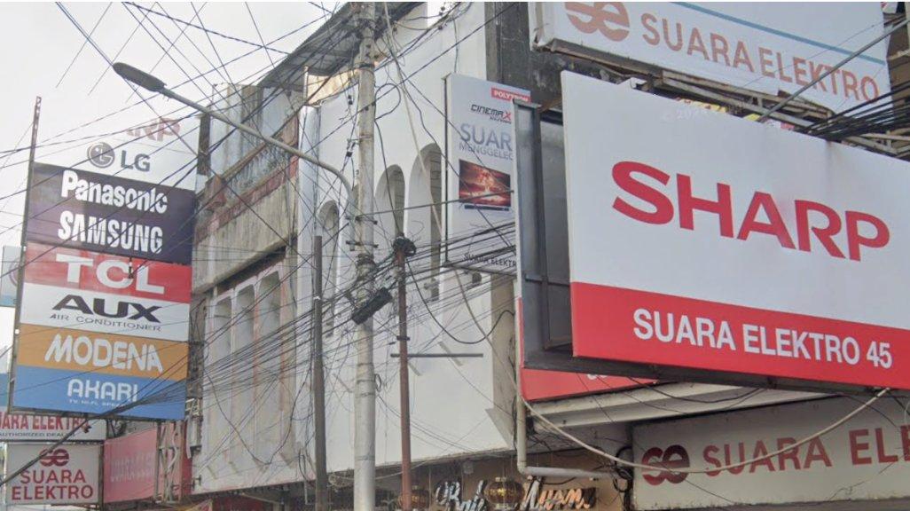Foto Toko Suara Elektro 45 (Pintu Biru) yang diambil Google Maps pada Desember 2023.
