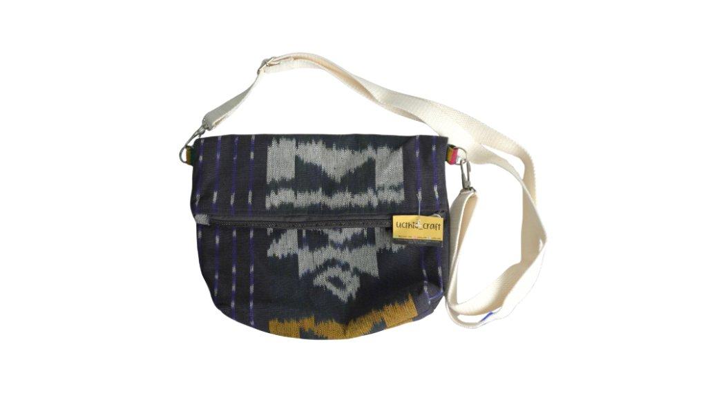 Tas Lipat Etnik Tenun dari Ucthiq Craft