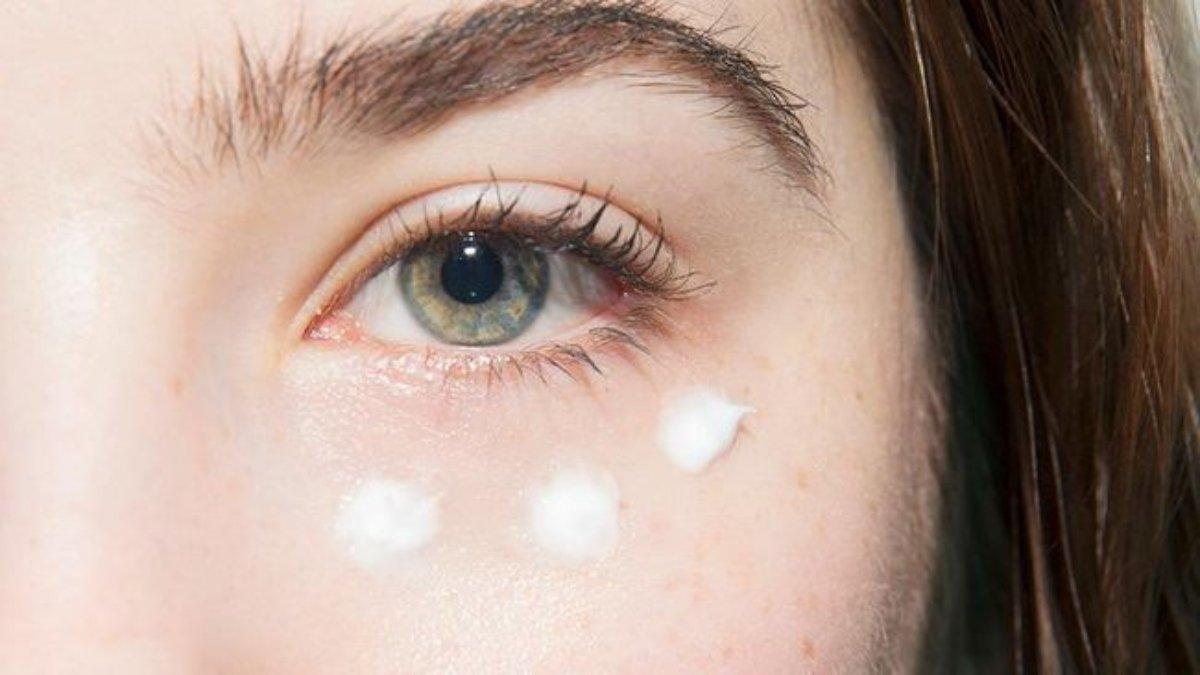 Tips Menggunakan Eye Cream Agar Hasilnya Maksimal Menghilangkan Mata Panda