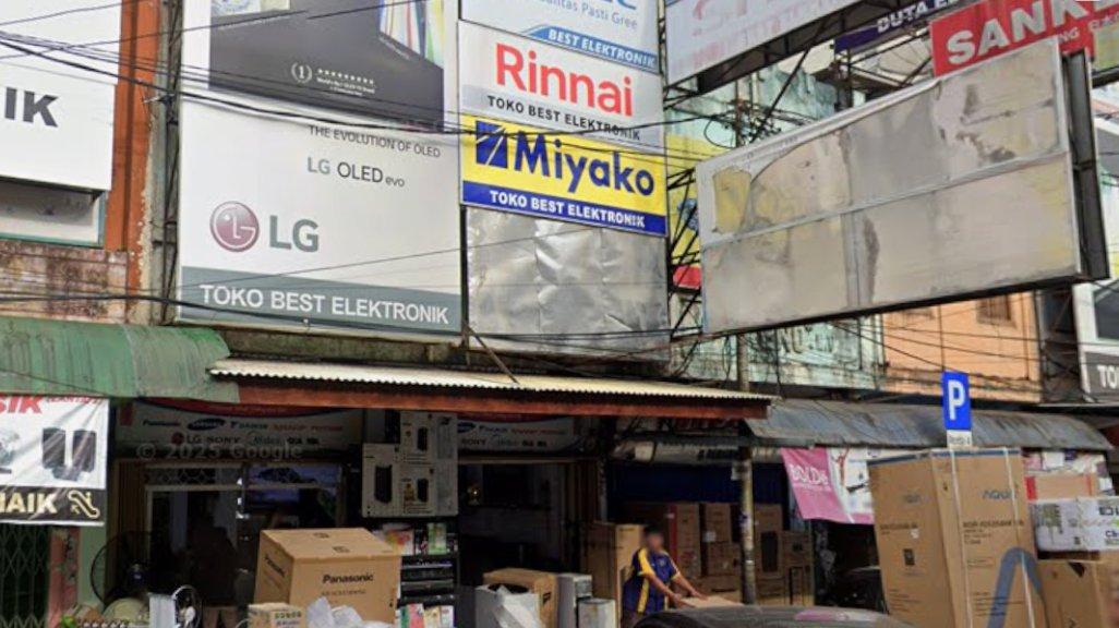 Foto Toko Best Elektronik yang diambil Google Maps pada Desember 2023.