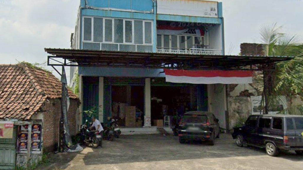 Foto Toko Sari Sholeh Electro di RT.002/RW.003, Blandongan, Kecamatan Bugul Kidul, Kota Pasuruan, Jawa Timur 67128 yang diambil Google Maps pada Maret 2024.