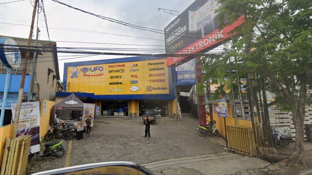 Foto Toko UFO Banjarmasin di Jl. S. Parman No.103, Belitung Utara, Kecamatan Banjarmasin Barat, Kota Banjarmasin, Kalimantan Selatan 70123 yang diambil Google Maps pada Januari 2025.