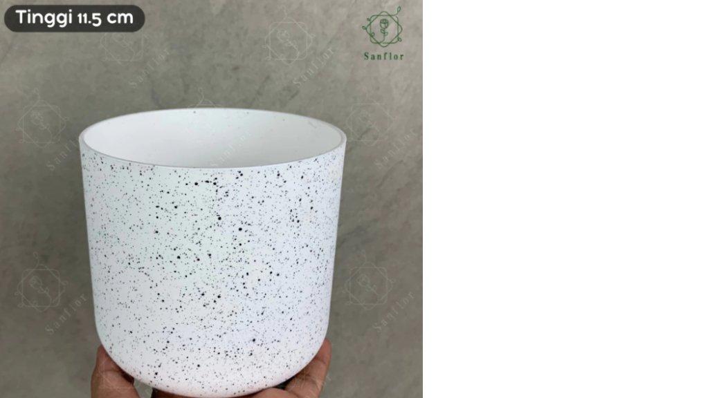 VAS PLASTIK WHITE 11.5CM