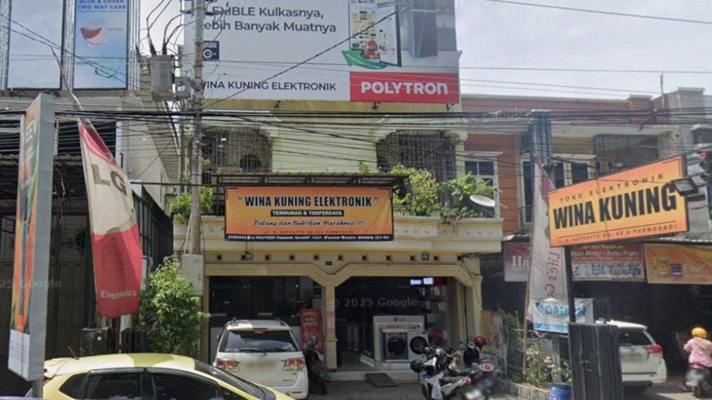 Foto Toko Wina Kuning Elektronik Purwodadi di Jl. R.Suprapto No.63, Jetis Timur, Purwodadi, Kecamatan Purwodadi, Kabupaten Grobogan, Jawa Tengah 58111, yang diambil Google Maps pada Januari 2025.