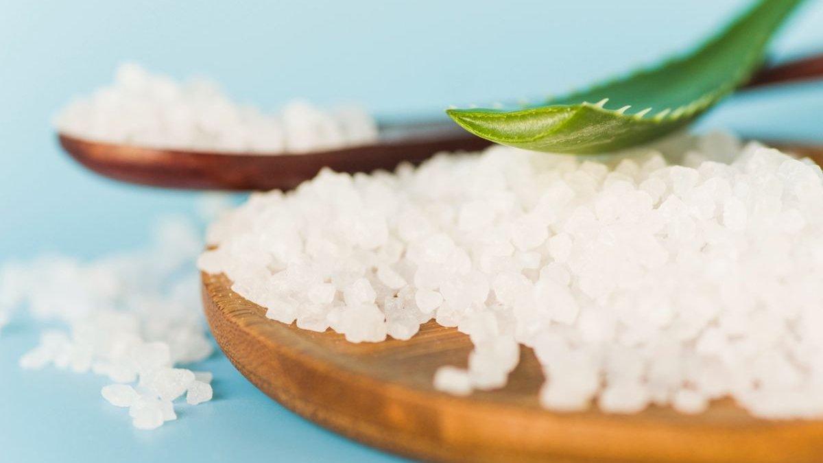 Garam epsom bisa mengatasi masalah siput pada tanaman.