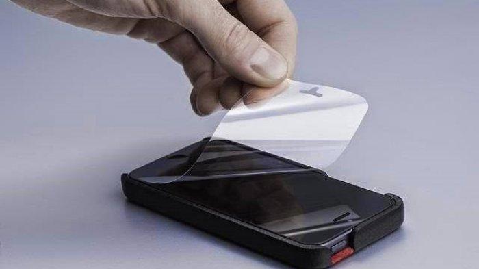 Layar Smartphone Awet Tanpa Goresan dengan Lakukan 5 Cara Ini
