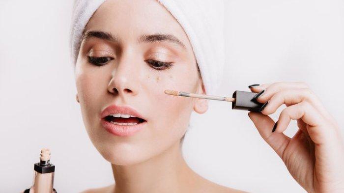 5 Rekomendasi Concealer Terbaik yang Cocok Jadi Andalanmu