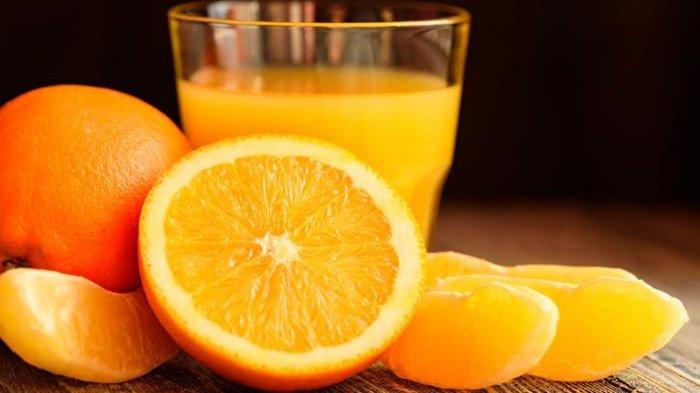 Buah jeruk mengandung vitamin C