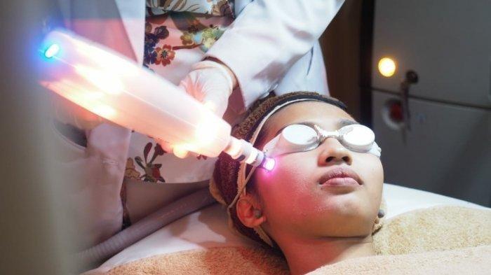 Efektif Hilangkan Breakout Hingga Kerutan Dengan Laser