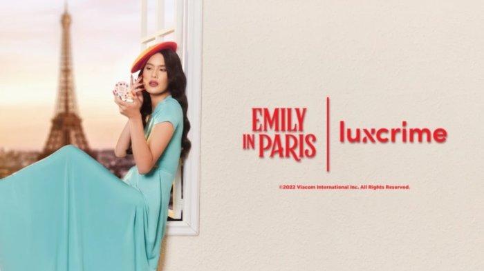 Review EMILY IN PARIS Blur & Cover Two Way Cake, Bedak Padat Eksklusif dari luxcrime