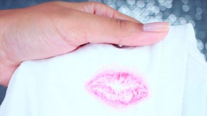 noda lipstik pada baju