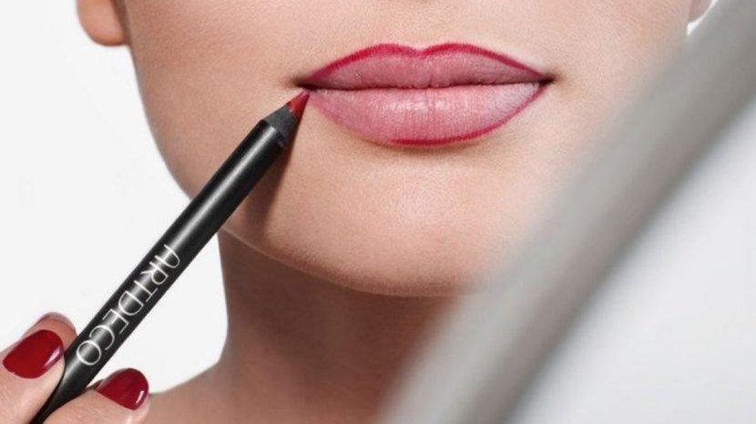 18 Daftar Lip Liner Formula Baru untuk Mempercantik Bentuk Bibir Tanpa Filler