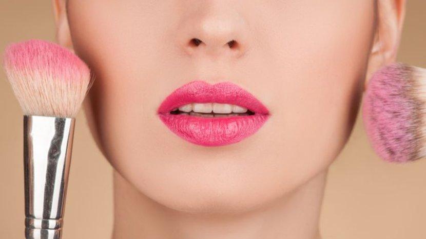 20-Daftar-Blush-On-Lokal-Berbagai-Merk-2025-Formula-High-Pigmented-yang-Tahan-Lama-d.jpg