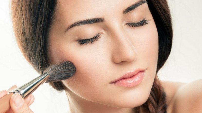 20-Daftar-Blush-On-yang-Punya-Formula-Creamy-Tahan-Lama-Di-Bawah-Makeup.jpg