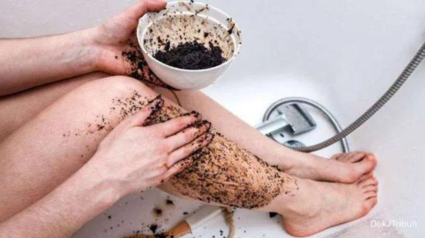 20-Daftar-Body-Scrub-yang-Punya-Butiran-Halus-dengan-Aroma-Harum-Tahan-Lama-sd.jpg