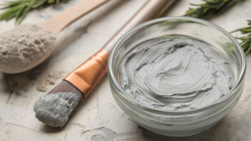 20-Daftar-Clay-Mask-yang-Ampuh-Menghilangkan-Komedo-2.jpg