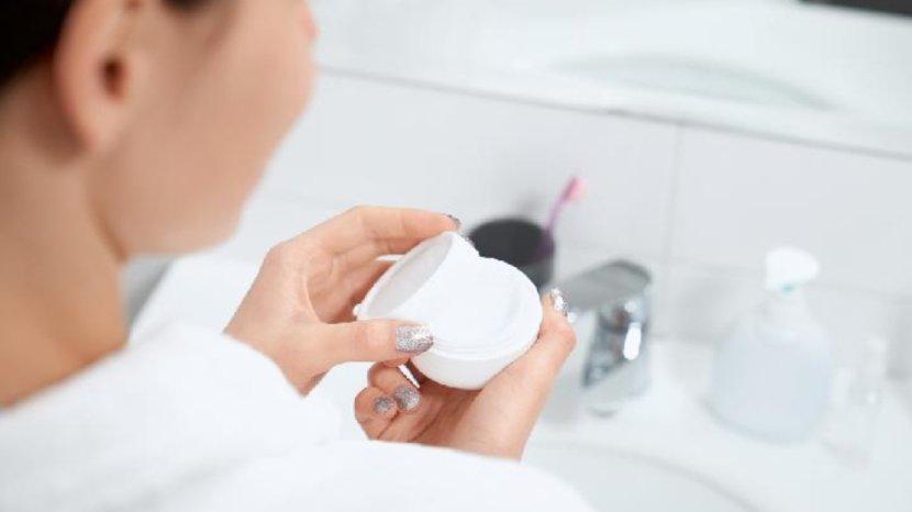 20-Daftar-Cleansing-Balm-yang-Lembut-Mudah-Dipakai-Wajah-Bersih-Bebas-Makeup-se.jpg