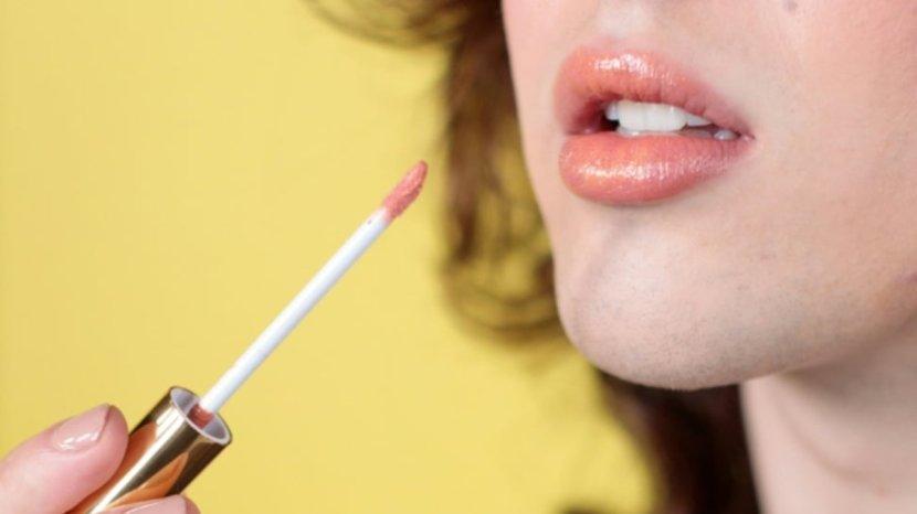 20 Daftar Lip Oil untuk Tampilan Bibir Sehat Berkilau Bebas Kering