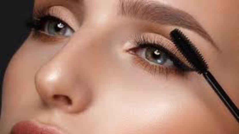 20-Daftar-Mascara-yang-Melebatkan-Bulu-Mata-Tampilan-Seperti-Eyelash-Extension-sfrgeh.jpg