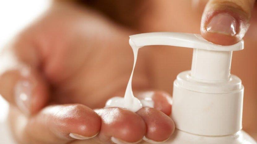 23 Daftar Body Lotion Formula Baru 2025 untuk Atasi Kulit Kering di Ruangan  AC
