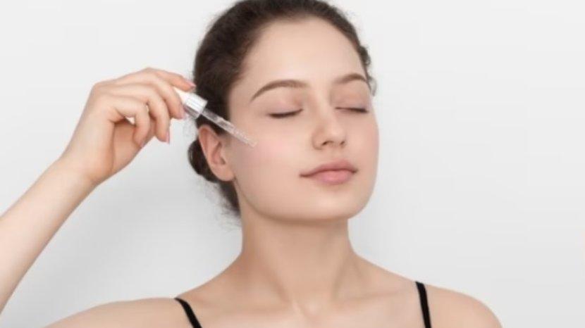 25-Daftar-Serum-dengan-Kandungan-Niacinamide-Mencerahkan-dan-Cegah-Keriput-Hanya-100-Ribuan.jpg