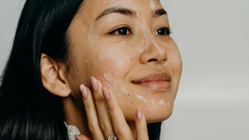 30 Daftar Moisturizer untuk Anti Aging BPOM di Bawah Rp 200 Ribu, Cegah Keriput dan Garis Halus