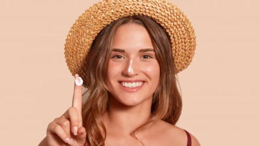 30-Daftar-Sunscreen-Baru-dengan-SPF-50-Ke-Atas-Perlindungan-Maksimal-Lebih-Lama-d.jpg