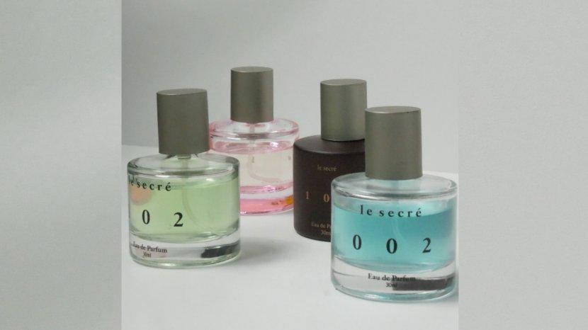4-Rekomendasi-Eau-de-Parfum-le-secre-untuk-Ciptakan-Nuansa-Floral-Classy-dan-Calming.jpg