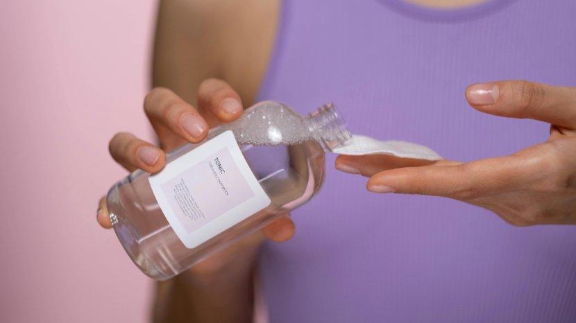 5-Rekomendasi-Face-Toner-yang-Bikin-Tampilan-Pori-pori-Mengecil.jpg