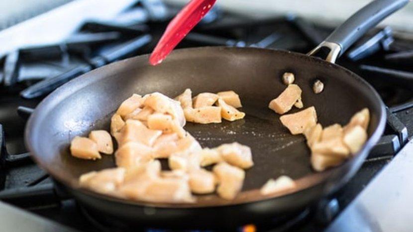 5 Rekomendasi Fry Pan Penggorengan Anti Lengket Harga di Bawah Rp 300 Ribu