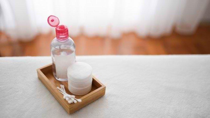 5 Rekomendasi Micellar Water yang Aman Buat Kulit Wajah Berjerawat
