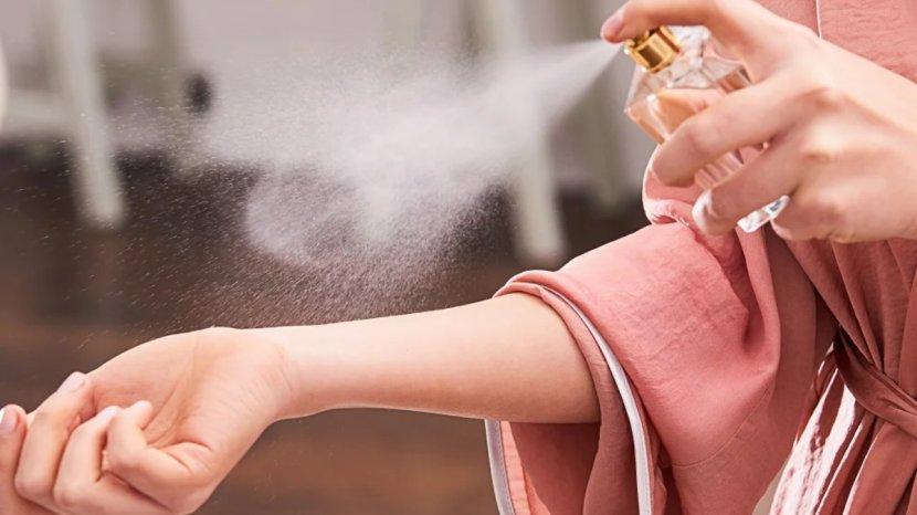 5 Rekomendasi Parfum Aroma Teh Menyegarkan Mulai 50 Ribuan yang Awet