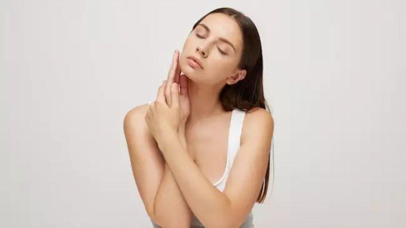 5 Rekomendasi Primer Wajah yang Bikin Makeup Glowing Sepanjang Hari